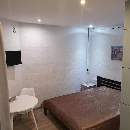 Freedom Apartment On Bazarna Str Lviv Eksteriør bilde