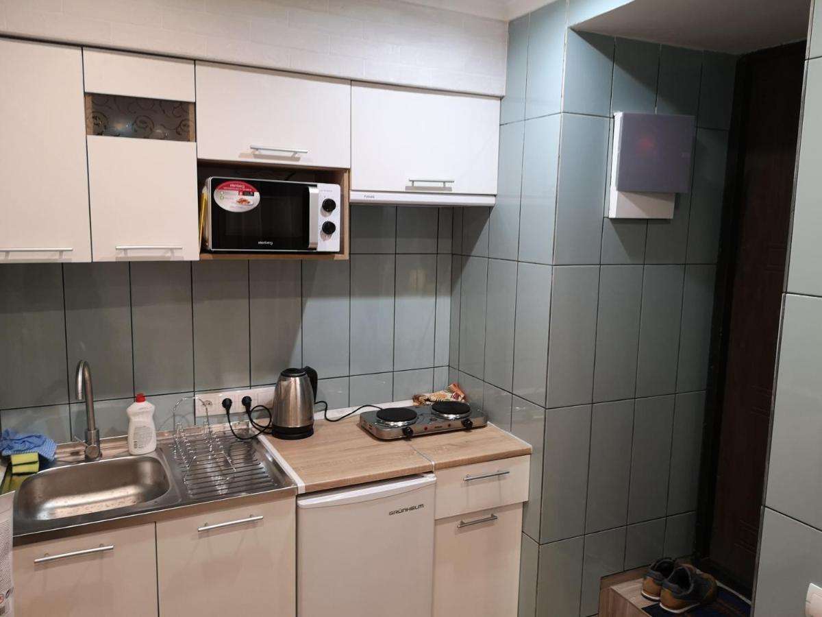 Freedom Apartment On Bazarna Str Lviv Eksteriør bilde